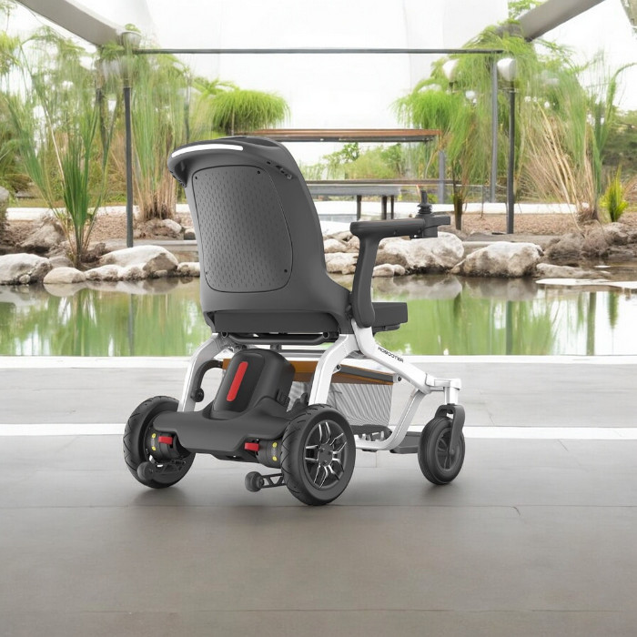 E40S-10%20ve%20E40S-20%20Robooter%20Akülü%20Tekerlekli%20Sandalye