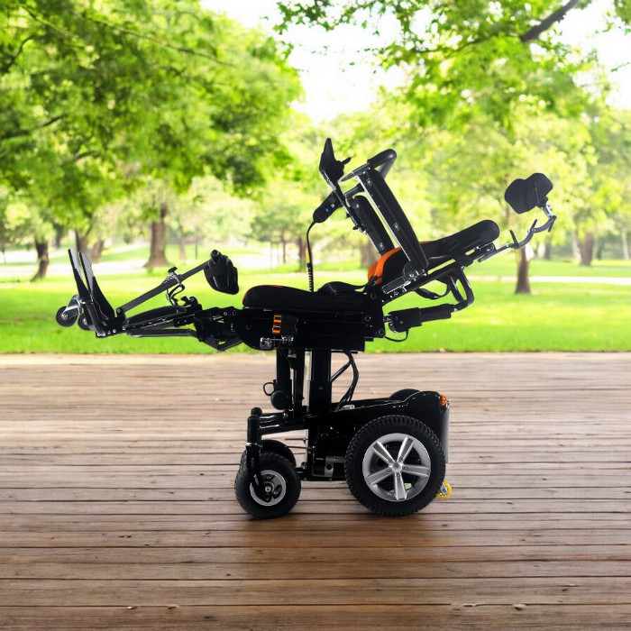 Poylin%20P301%20Ayağa%20Kaldıran%20Akülü%20Tekerlekli%20Sandalye