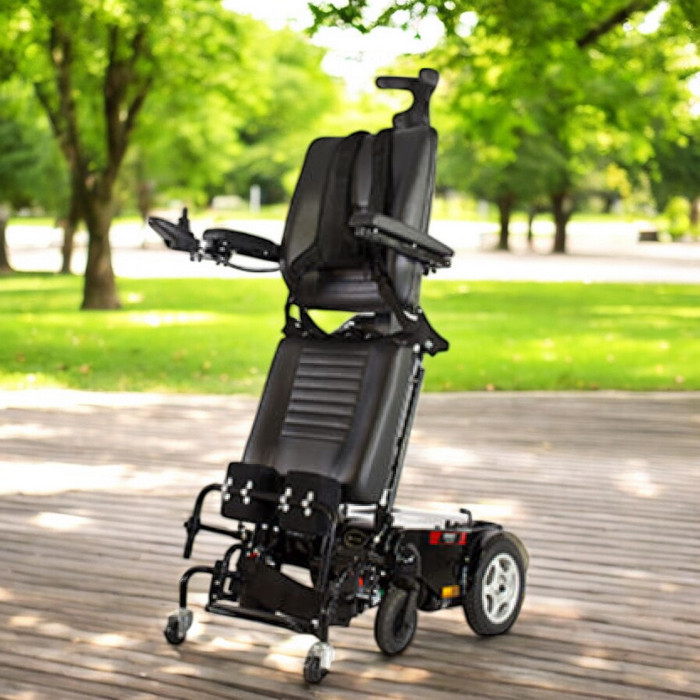 Poylin%20P302%20Ayağa%20Kaldıran%20Akülü%20Tekerlekli%20Sandalye