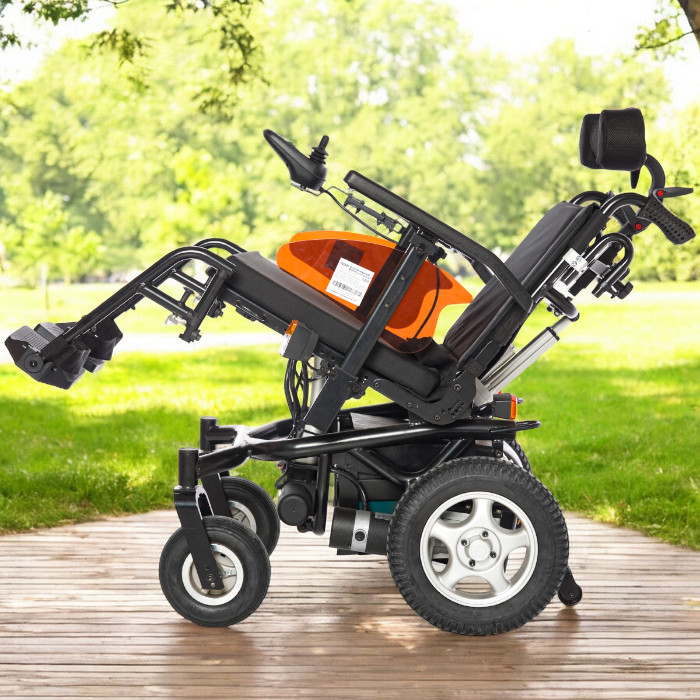 Römer%20R120%20Özellikli%20Akülü%20Tekerlekli%20Sandalye