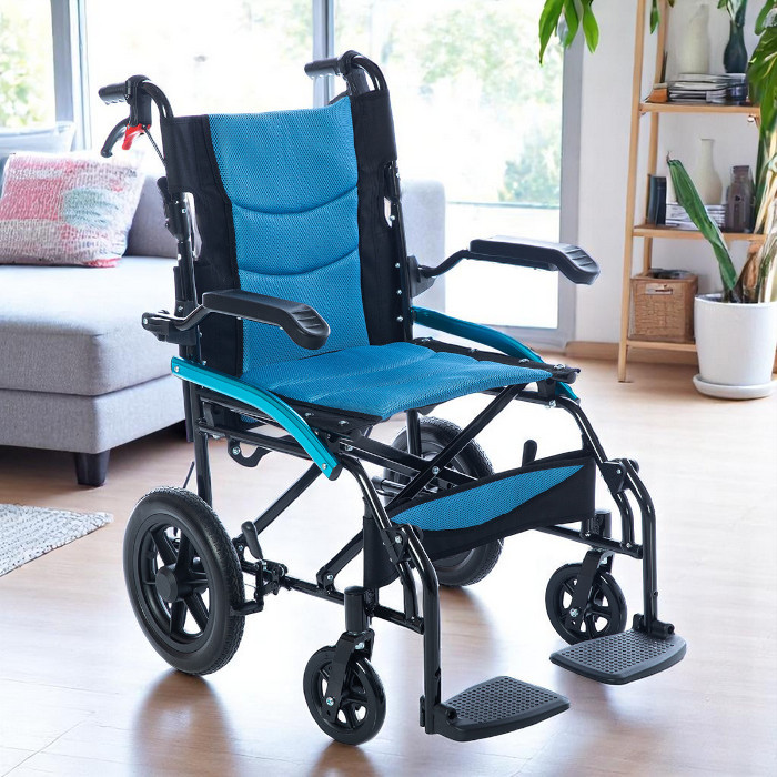 RÖMER%20R212%20Hafif%20Manuel%20Tekerlekli%20Sandalye