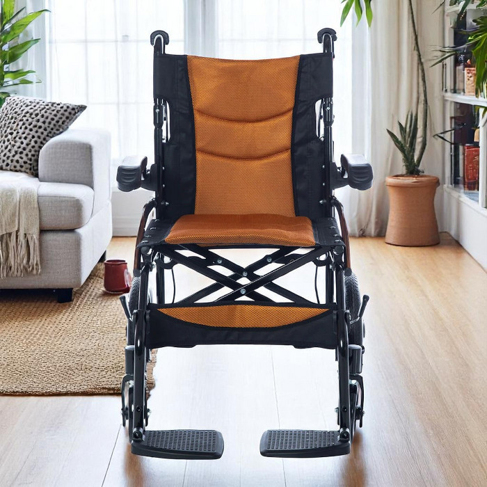 RÖMER%20R212%20Hafif%20Manuel%20Tekerlekli%20Sandalye