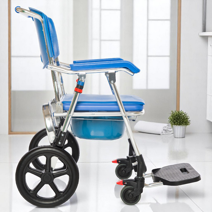 Römer%20R402%20Mavi%20Tekerlekli%20Banyo%20Tuvalet%20Sandalyesi