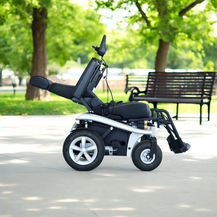 S230%20Akülü%20Tekerlekli%20Sandalye