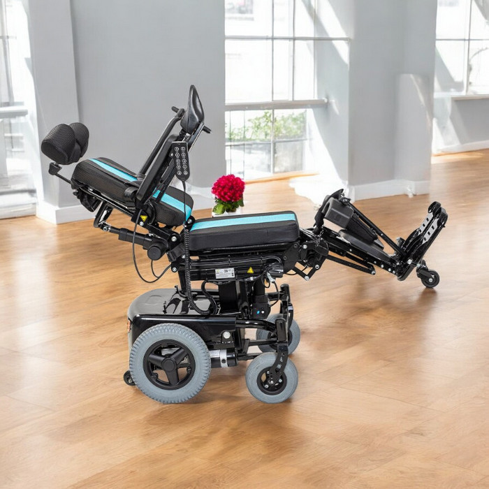 S301%20Ayağa%20Kaldıran%20Akülü%20Tekerlekli%20Sandalye