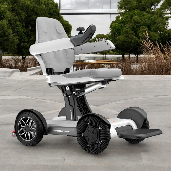 X40%20Robooter%20Akülü%20Tekerlekli%20Sandalye